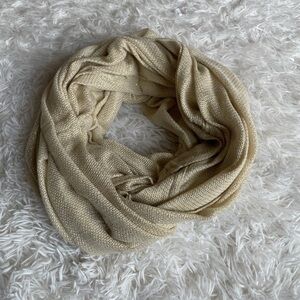 Beige Winter/Autumn Scarf